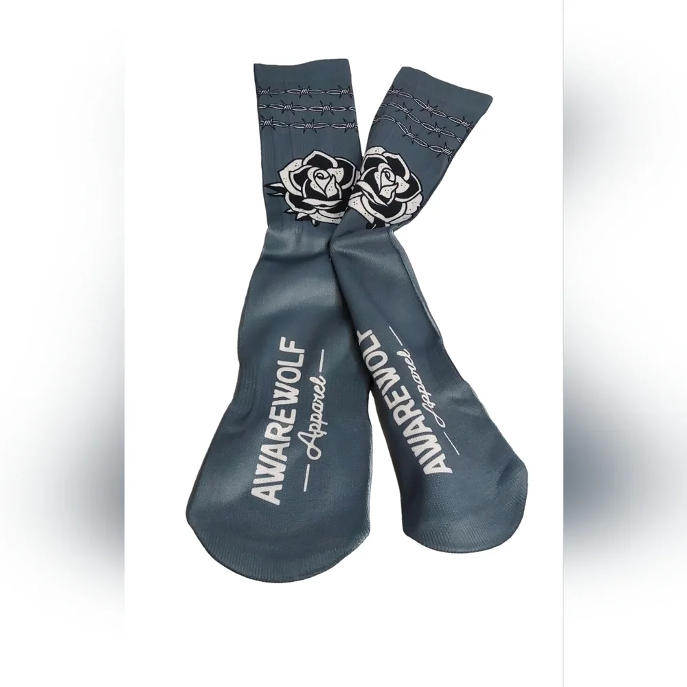 WOMEN'S‎ NWT LONG ROSE FLOWER SOCKS SIZE VARIOUS